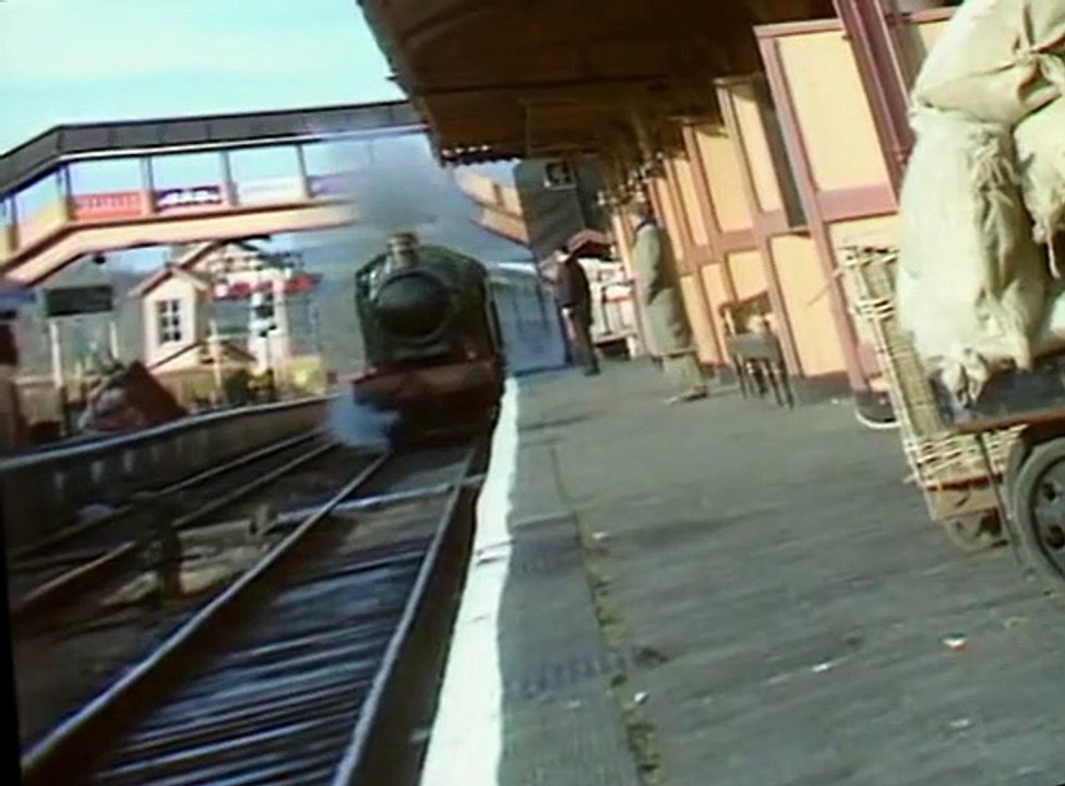 The Box Of Delights S01 E01