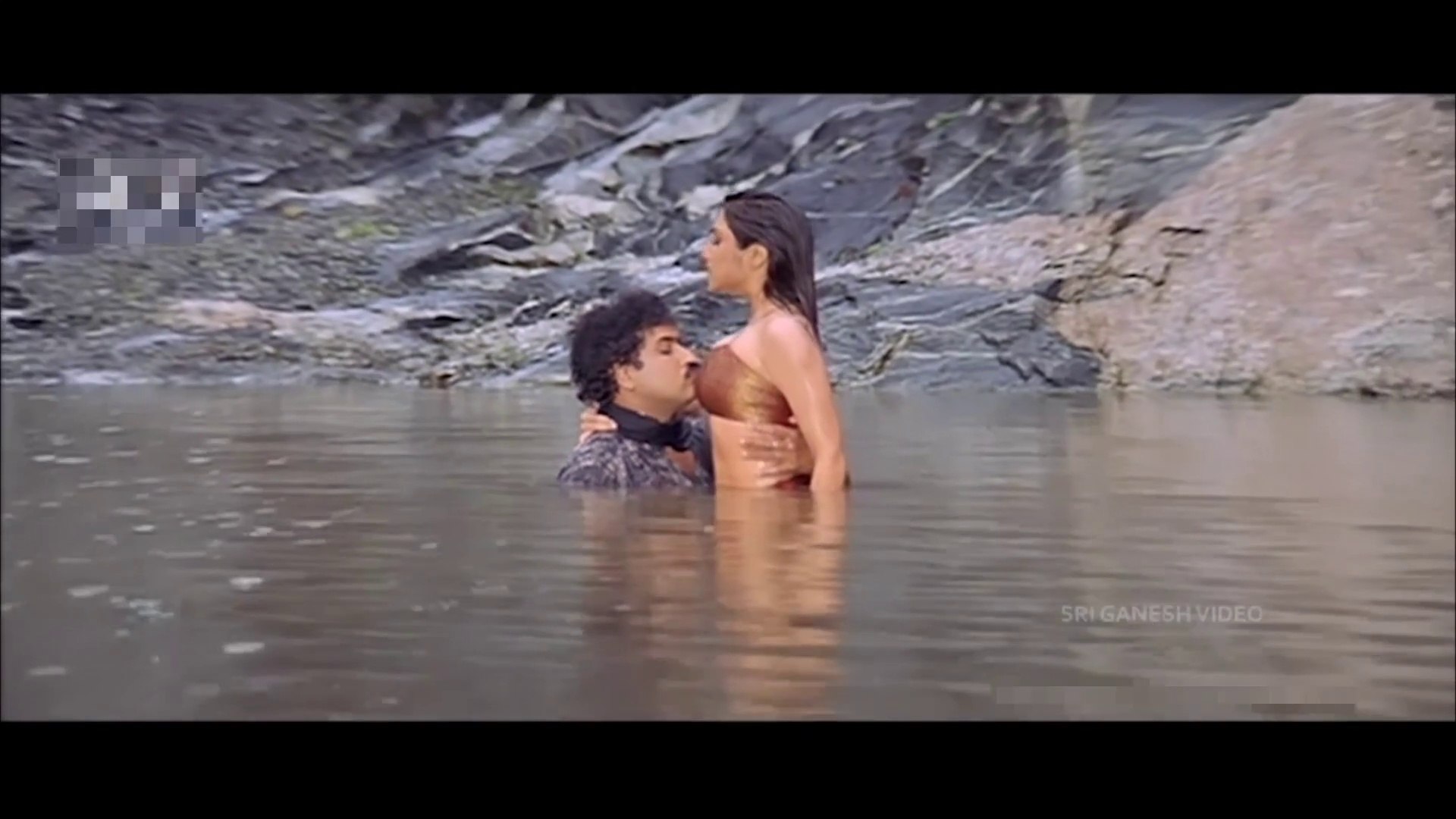 Priyanka enjoyed by Ravichandran Hot song