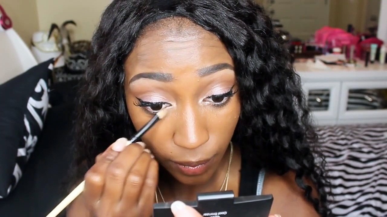 Makeup Technique HowTo (Strobing) video Dailymotion