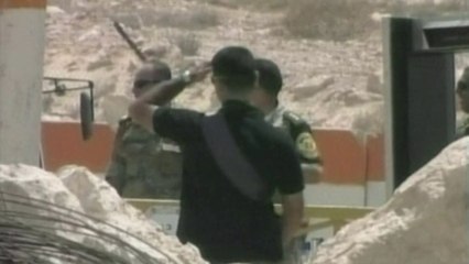 في أول اتصال بعد الحادث الأمني على الحدود.. ماذا قال وزير الدفاع الإسرائيلي لنظيره المصري؟ #مصر #العربية