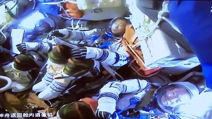 Images des astronautes chinois de Shenzhou-15 de retour sur Terre
