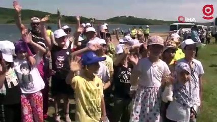 Ömerli Barajı'nda yarım saatte 30 torba çöp toplandı