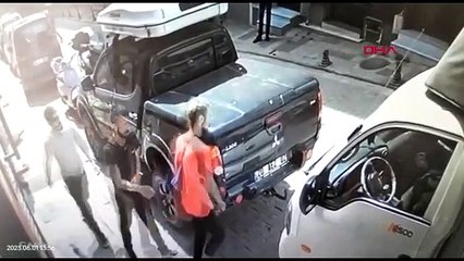 4 suspects surpris en train de voler des bijoux dans une maison à Kadıköy