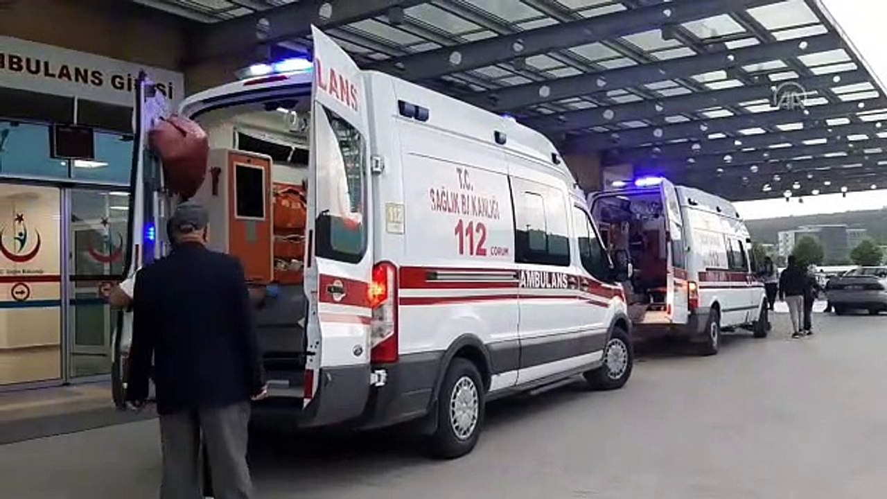 Mantar zehirlenmesi şüphesiyle 10 kişinin tedavisi sürüyor