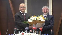 Yeni Hazine ve Maliye Bakanı Mehmet Şimşek, görevi Nureddin Nebati'den görevi devraldı