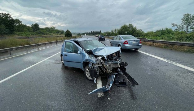 Anadolu Otoyolu'nda 10 aracın karıştığı zincirleme kaza
