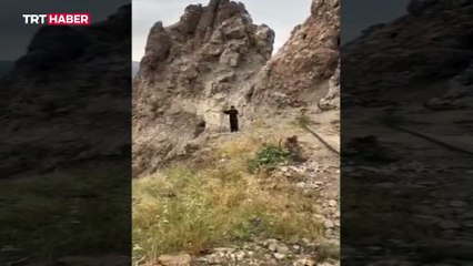 MSB, iki teröristin teslim olma görüntülerini paylaştı