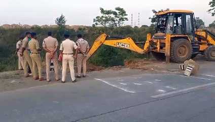 स्कैनिंग मशीन से मिला सुराग, सड़क के नीचे खुदाई शुरू