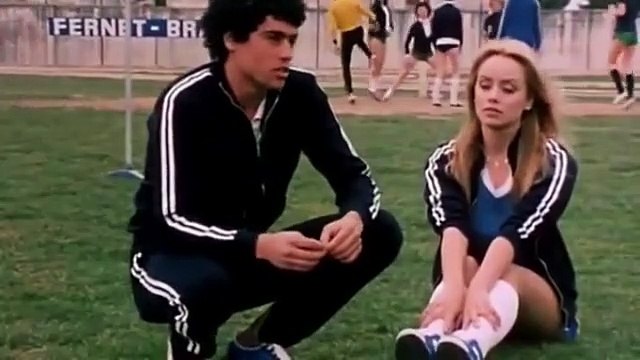 Lino Banfi - Facciamo una provola...adesso lei deve correre come una lepre incazzeta - scena comica da ridere dal film cult La liceale nella classe dei ripetenti - Alvaro Vitali Gloria Guida