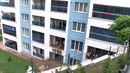 La pluie a inondé Ankara： L'appartement s'est transformé en cascade