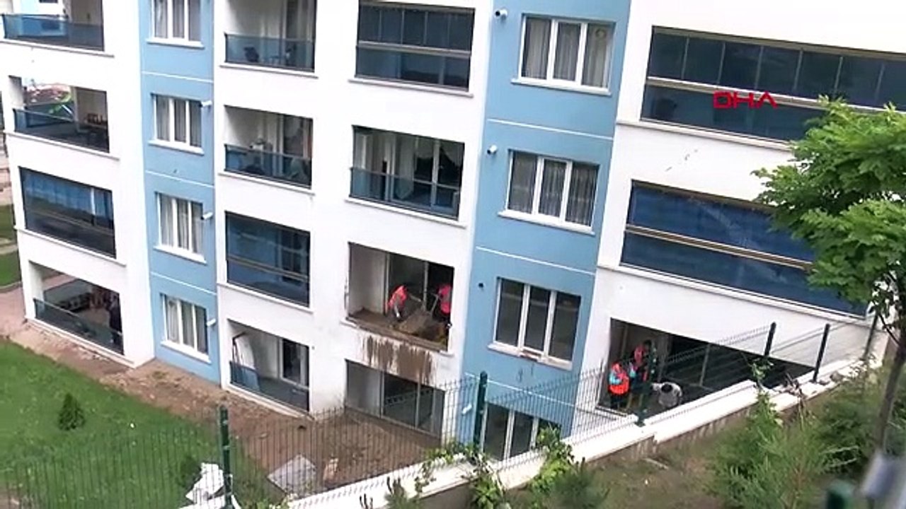 La pluie a inondé Ankara： L'appartement s'est t...