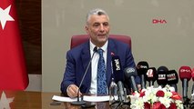 Yeni Ticaret Bakanı Ömer Bolat görevi devraldı! Selefini aracına kadar uğurladı