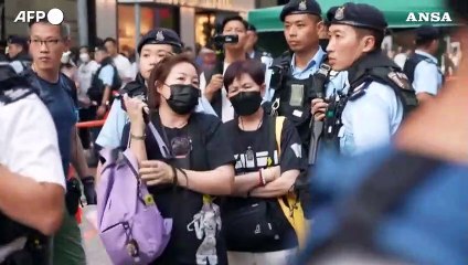 34esimo anniversario di Piazza Tienanmen, polizia Hong Kong arrestata la leader dell'opposizione "Nonna Wong"