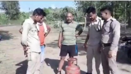 जबलपुर: गैस सिलेंडर से लगी मकान में भयानक आग, मची अफरातफरी