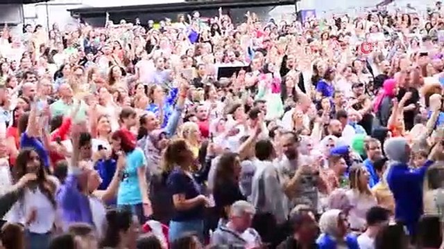 Bursa'da 90'lar 2000'ler Türkçe Pop Festivali