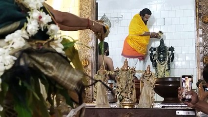 Video: गोविंदा-गोविंदा के जयघोष से गूंजा वेंकटेश देवस्थान
