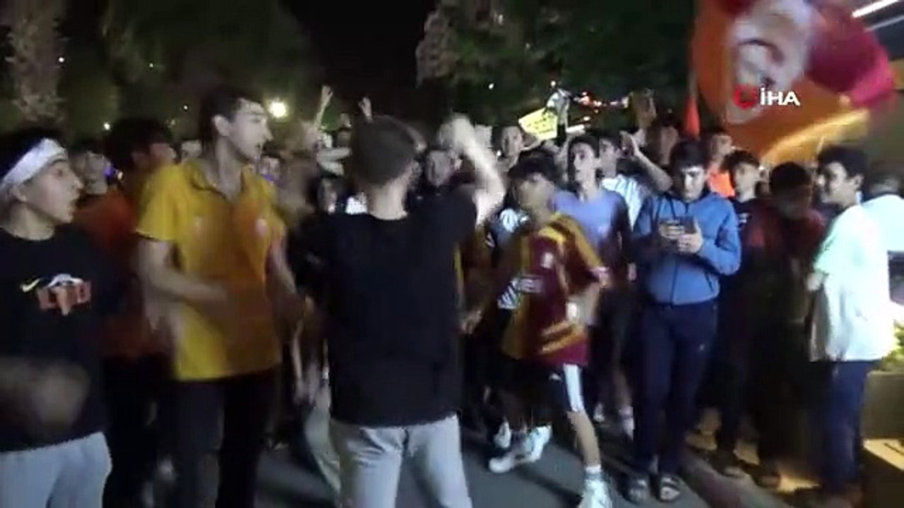 Okan Buruk: "Amacım daha uzun yılar burada çalışmak, Avrupa'da başarılar görmek" -2-