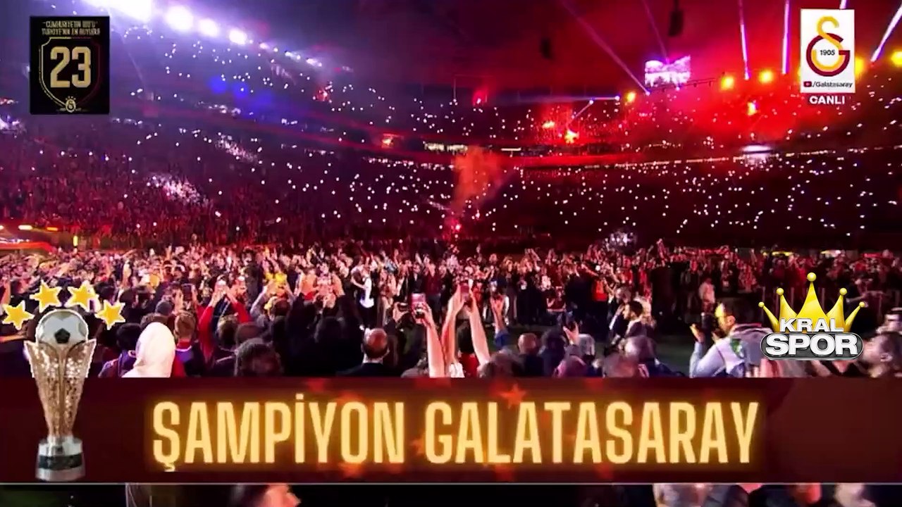 Mauro Icardi ile Simge Sağın'dan 'Aşkın Olayım' performansı