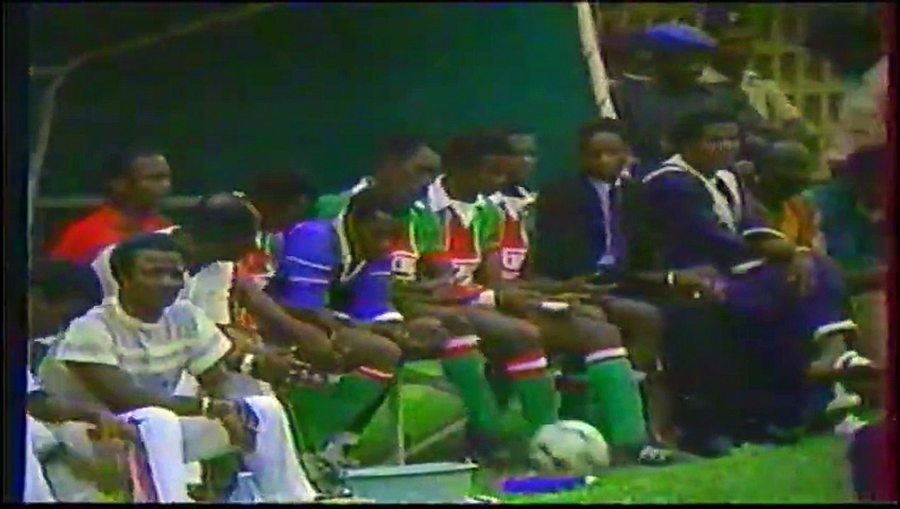 افريكا سبورت كوت ديفوار و الزمالك دوري ابطال افريقيا 1986 مكتبة كابتن هشام يكن-001