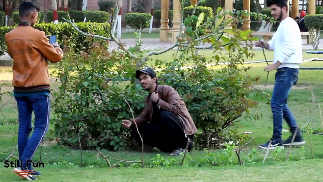 REAL SNAKE PRANK -- EPIC SNAKE PRANK IN PAKISTAN -- FUNNY REACTIONS -- Part 3 -- STILL FUN PRANK