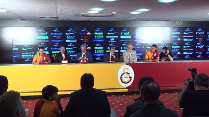 İSTANBUL - Galatasaray'ın 23. şampiyonluğu için hatıra para basıldı