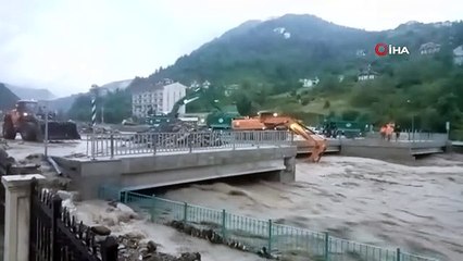 Sel Tehlikesi Nedeniyle İnebolu'da Okullar Tatil Edildi