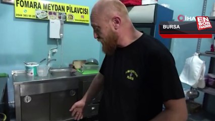 Bursa'da esnafa hırsız şoku: Eline geçeni alışveriş sepetine yükleyip kaçtı