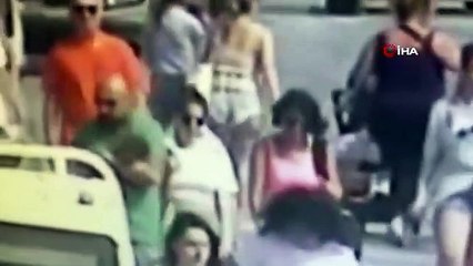 Tatildeki turistin kayıp köpeğini polis buldu