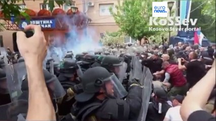 Las tropas turcas llegan al norte de Kósovo para ayudar a los soldados de la OTAN con las protestas