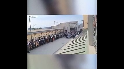 Lüks araçlı çakarlı konvoy! Menzil Cemaati’nin tarikat liderini karşılama anları tepki çekti