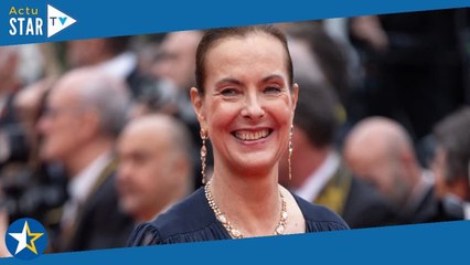 Carole Bouquet : Loin du glamour de Cannes, elle change complètement de look... et les internautes v