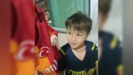 Oğlunun üzülmesini istemeyen anne, çocuğunu Galatasaraylı yaptı