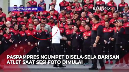 Momen Paspampres Ngumpet saat Jokowi Foto Bareng Atlet di Istana