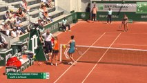 Roland-Garros 2023 : une ramasseuse en pleurs après avoir pris une balle dans la tête, deux joueuses disqualifiées