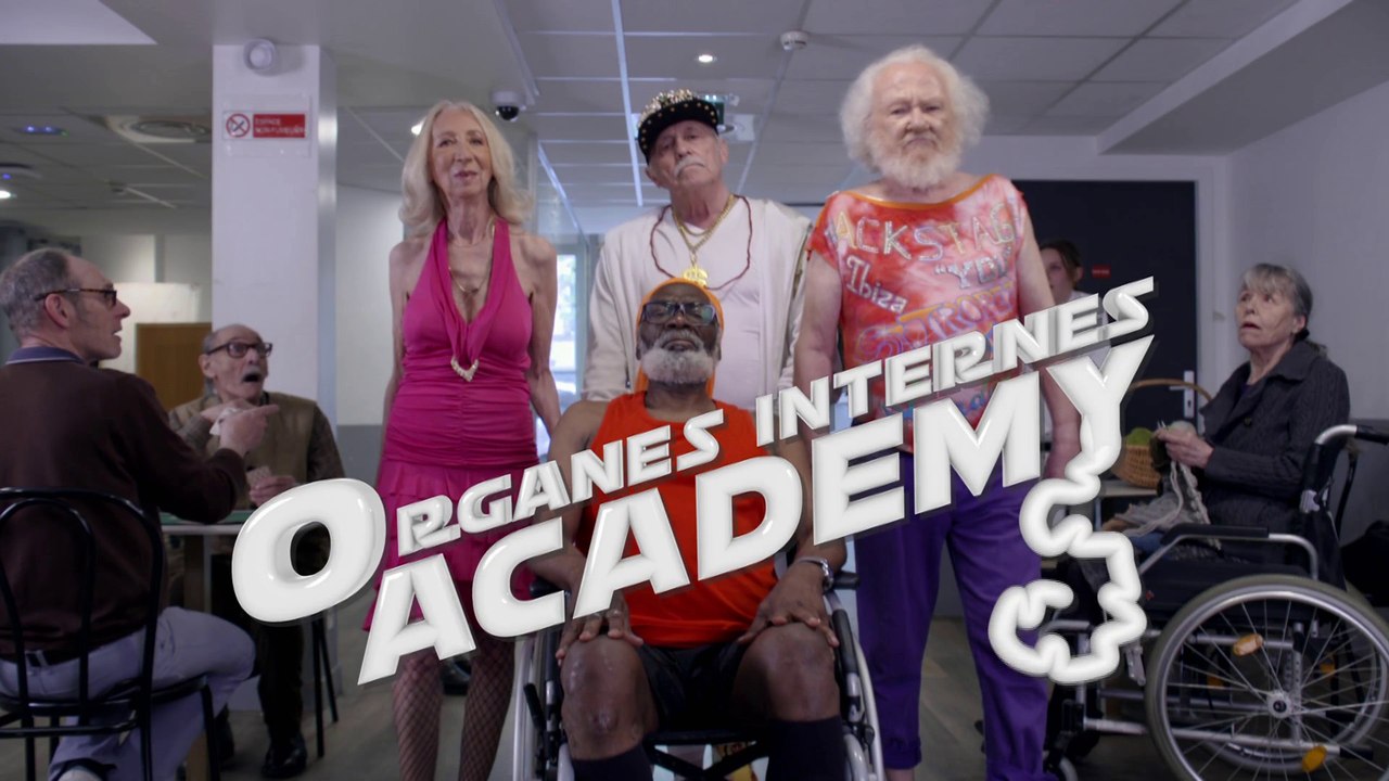 Chirurgie esthétique - Groland - CANAL+