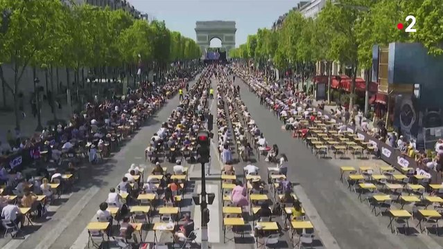 Regardez l'hommage de Laurent Delahousse hier soir en direct dans le 20h de France 2 à une de ses collègues décédée: Les équipes de la rédaction adressent un message de condoléances et de soutien à ses proches - VIDEO