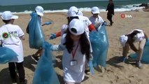 Arnavutköy'de Çevre Haftası Etkinliği: İlkokul Öğrencileri Sahilde Temizlik Yaptı