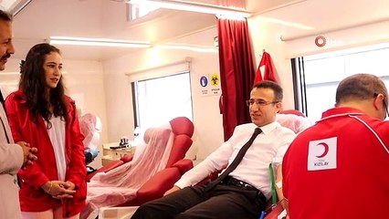 Zabıta komiserinin bağışladığı kök hücre İtalya'daki çocuğa umut oldu