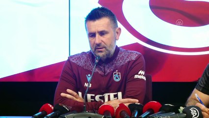 TRABZON - Trabzonspor Teknik Direktörü Nenad Bjelica'dan transfer açıklaması (1)