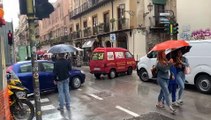 Movida violenta, a 15 anni pestato dal branco