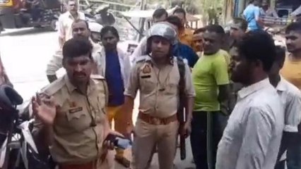 अमरोहा: संदिग्ध परिस्थितियों में बाथरूम में मिला कर्मचारी का शव