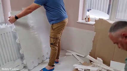 Putting together a beautiful PLAYPEN for Ophelia's kittens