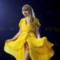 Taylor Swift swallowed a bug during gig in Chicago