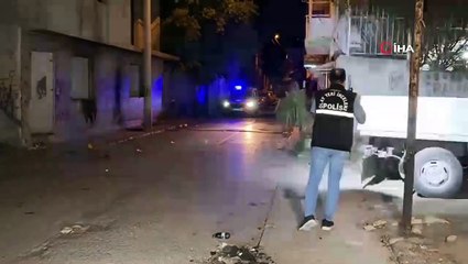 La bagarre pour céder le passage s'est transformée en meurtre à Izmir： 1 mort, 2 blessés