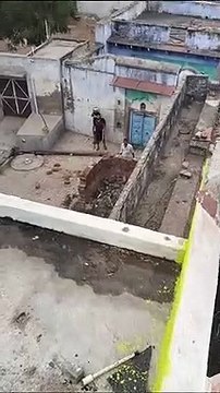 दिनदहाड़े फायरिंग, घर में तोडफ़ोड़ व पथराव...इस कदर हंगामा