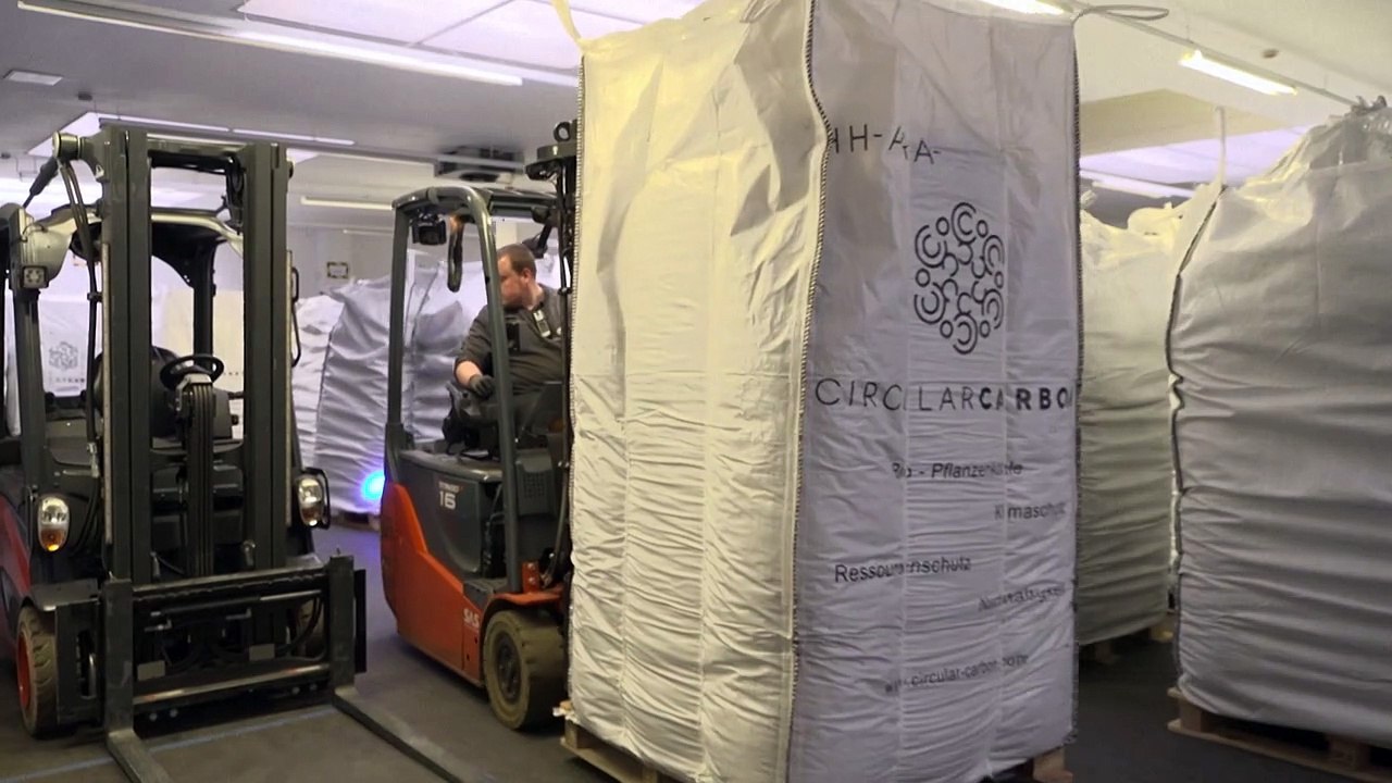 Hamburger Firma stellt 'Biokohle' aus Kakaoschalen her