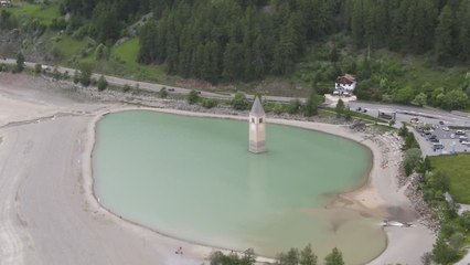 Resia, maxi-cantiere sul fondo del lago prosciugato