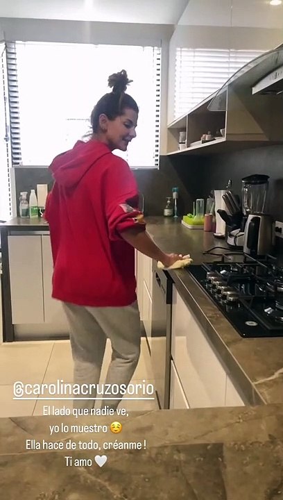 Carolina Cruz ama de casa
