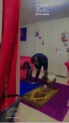 ছোট বাচ্চা নামাজের হাসির দৃশ্য/ Cute kid in Namaz