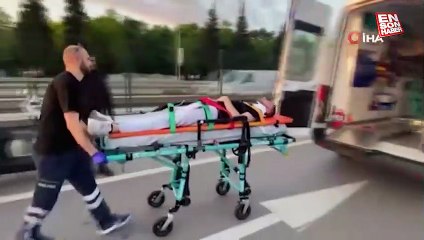 Kocaeli'de kaza yapan sürücü paramparça olan otomobilden sağ çıktı